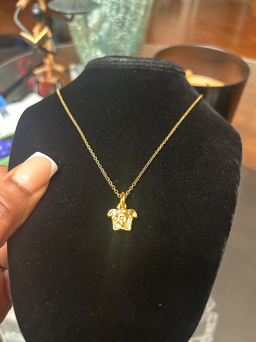 Gold   Pendant Necklace - Elegant Women's Jewelry